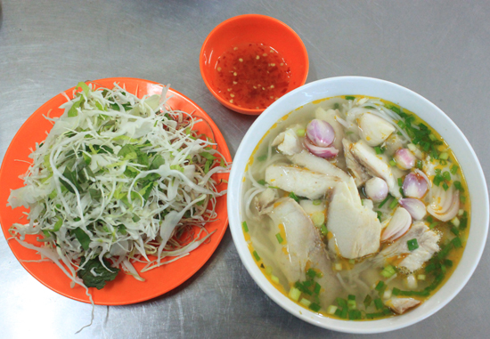 nen an gi khi di du lich nha trang